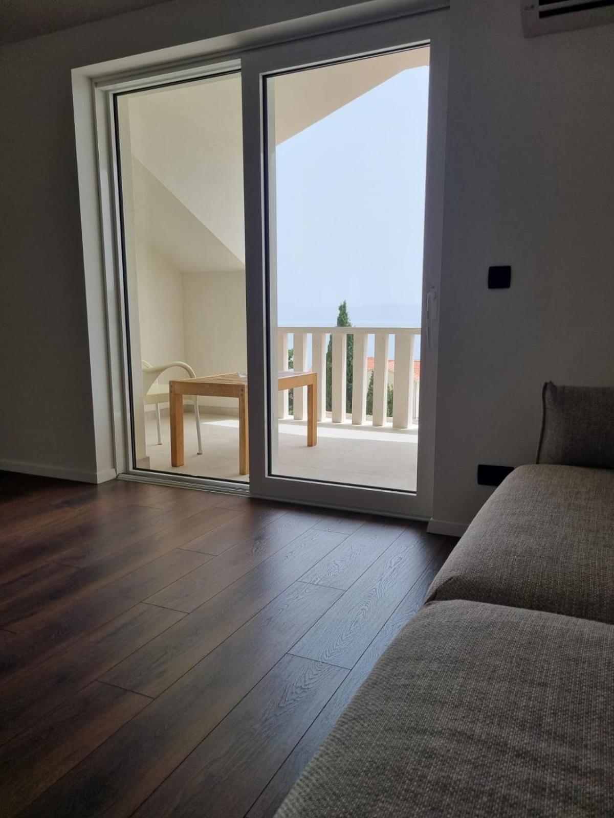 Superior Apartments Luka Bol Ngoại thất bức ảnh