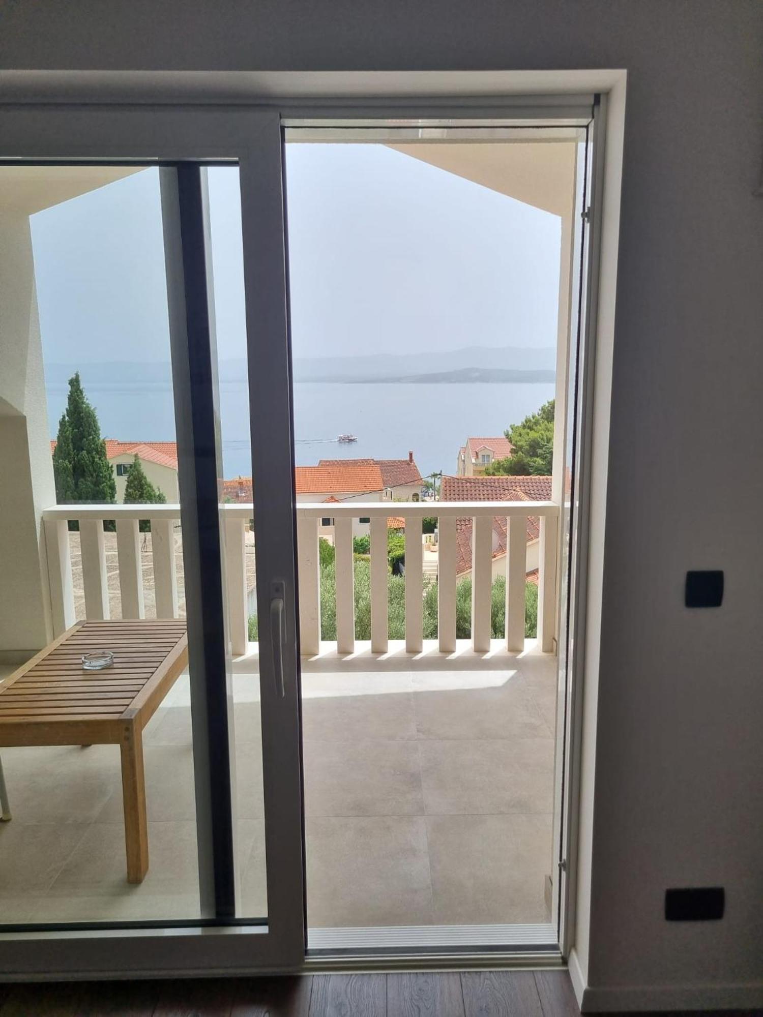 Superior Apartments Luka Bol Ngoại thất bức ảnh
